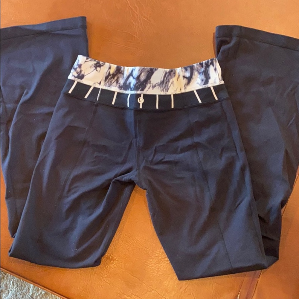 Women’s Lululemon Flare Pant